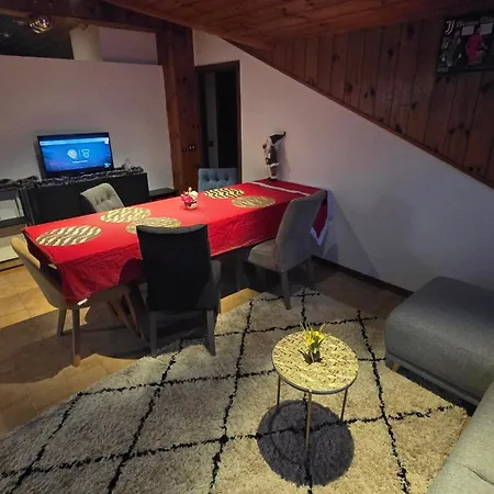 Oleggio Home Apartmán *