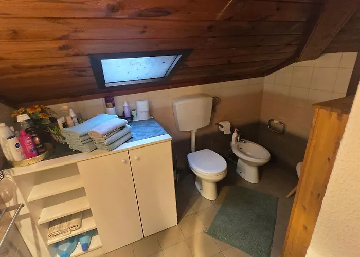 Oleggio Home Apartment *